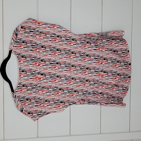 LIZ CLAIBORNE large petite pink grey white black stretch top - Picture 2 of 5